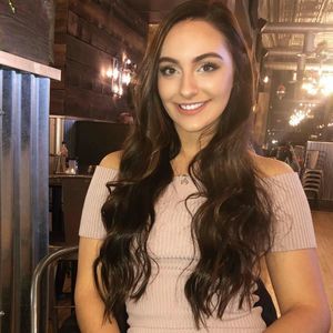 Meet your Posher, Kayla
